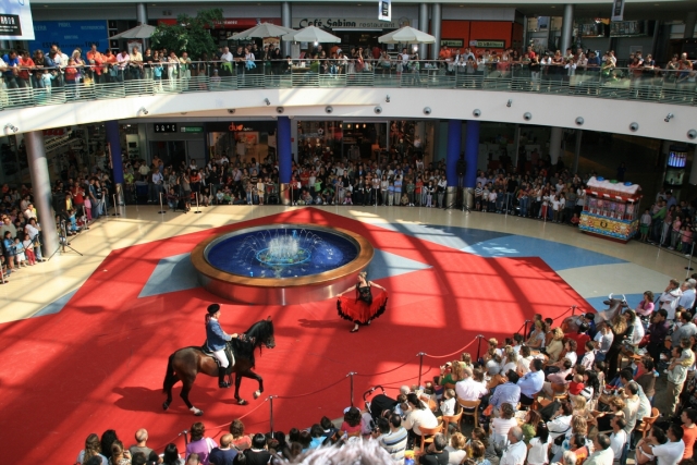 Exhibiciones en centros comerciales